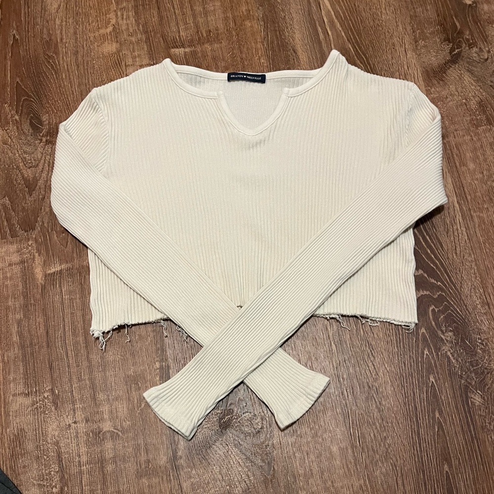 brandy melville cropped v-notch long sleeve